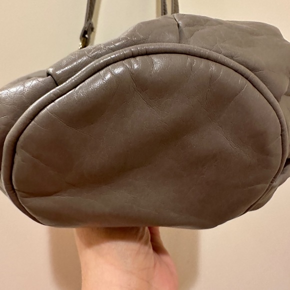 ♦️Gray Purse♦️ - Picture 5 of 8